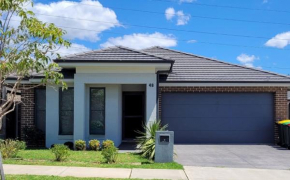 Gledswood Hills, The Cloverhill Charm Narellan
